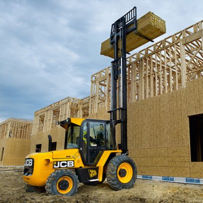 Forklift unloading machinery and industrial equipment in Windsor